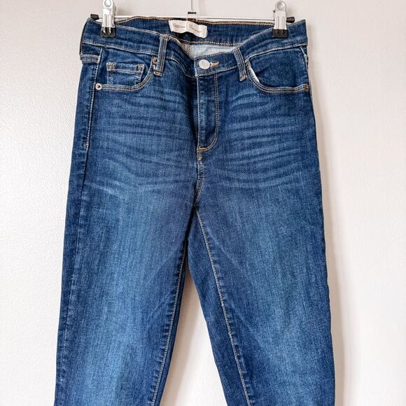 Gap High Rise True Skinny Dark Wash Jean Size 27 - Picture 3 of 7
